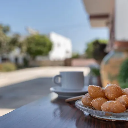 Frantzis 3 Nisyros * Skála