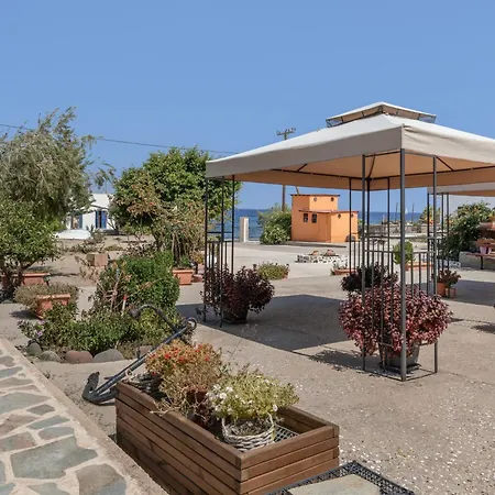 Frantzis 3 Nisyros * Skála